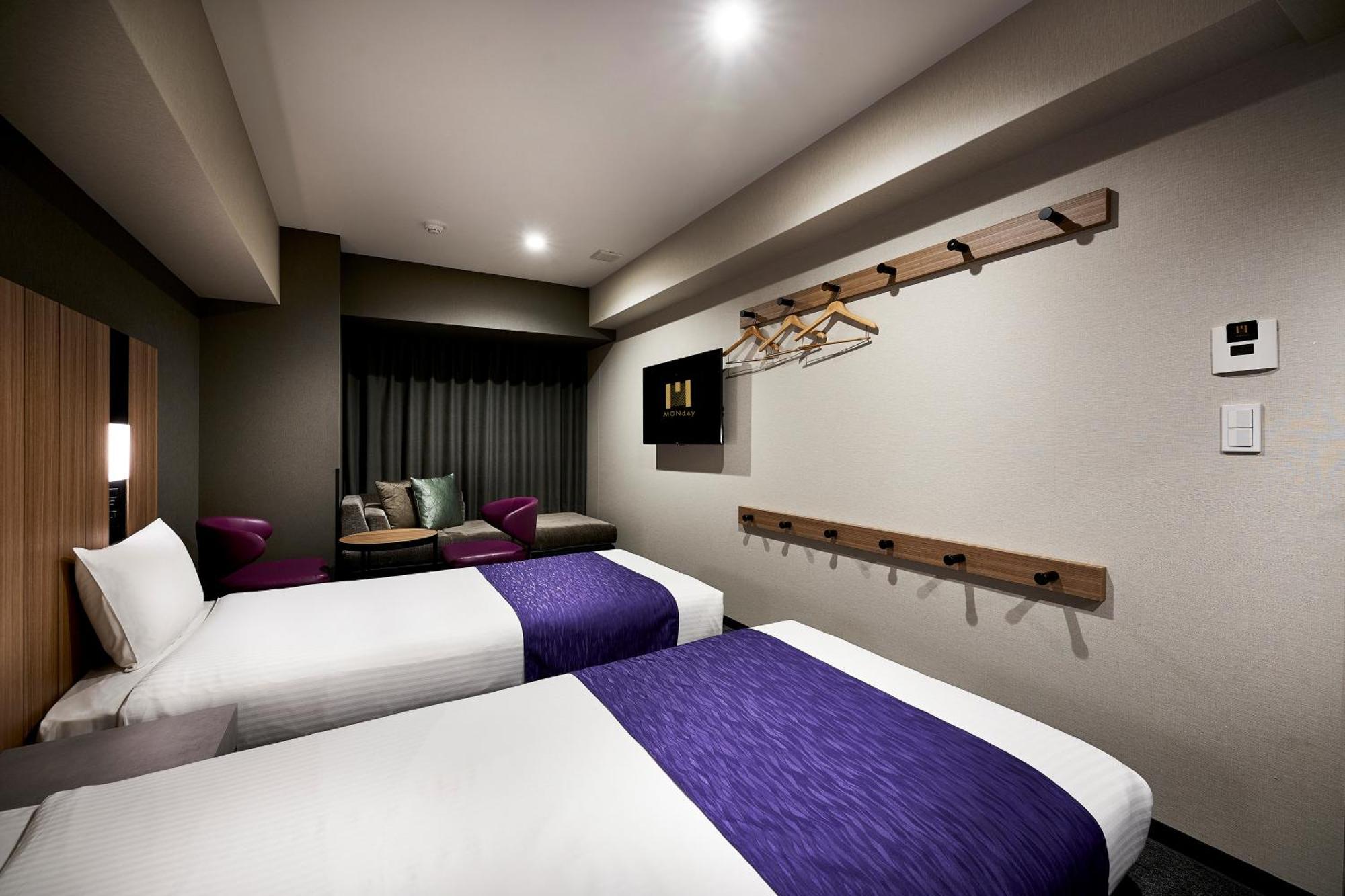 โรงแรม โรงแรมมันเดย์ คาราซูมานิโจะ 3*